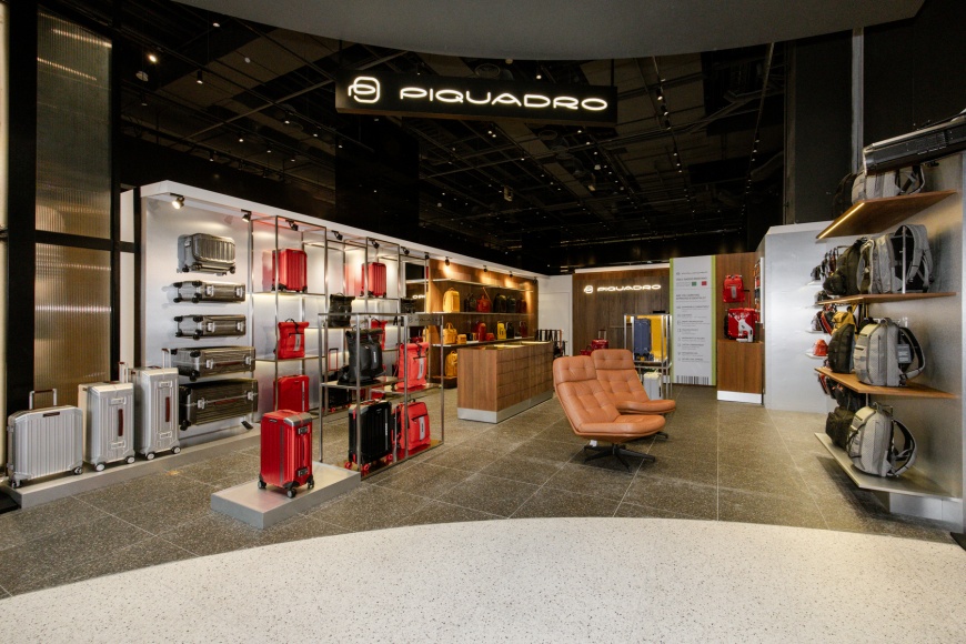 圖說：PIQUADRO 誠品生活裕隆城旗艦店
