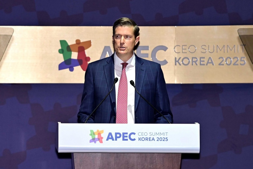 Coupang酷澎全球事務長Robert Porter日前也在 APEC CEO Summit上分享Coupang酷澎以AI驅動的未來商務願景。(圖／Coupang酷澎)