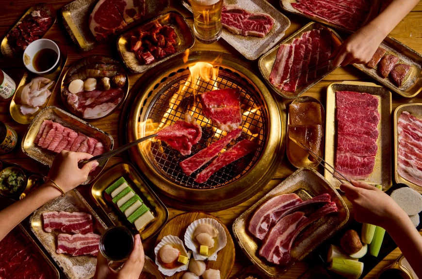圖說4.新櫃登場「米燒肉」主推燒肉結合居酒屋型態,有多元肉品與豐富下酒料理