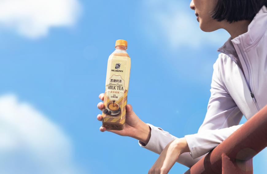隨手開瓶的台式經典!伯朗推出「黑糖奶茶」 嚴選 100% 台灣黑糖 還原手搖甜焦香魅力