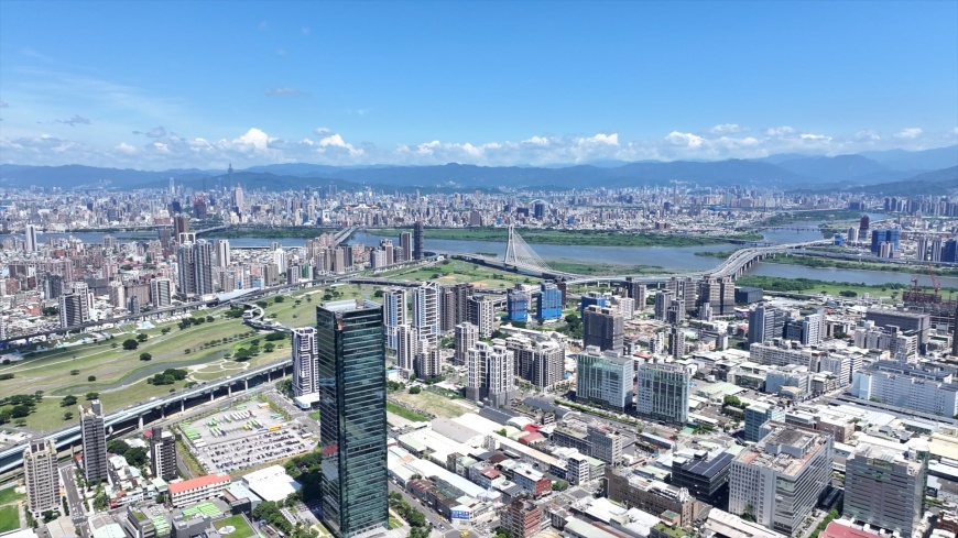 ▲三重左岸具備行政中心與水岸環境,成為老屋更新與資產配置的焦點。