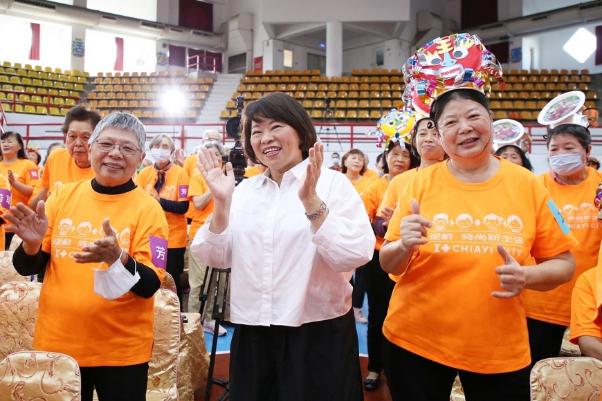 全國縣市施政滿意度調查 嘉義市9金3銀稱霸非六都 幸福感連3年鍍金