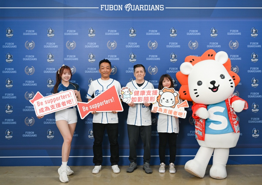 「Be supporters!」 計畫將在今年攜手富邦悍將球員、啦啦隊Fubon Angels 安排5場新北市長照機構拜訪活動， 透過實際交流，展現不分年齡、一起應援的熱血時刻。