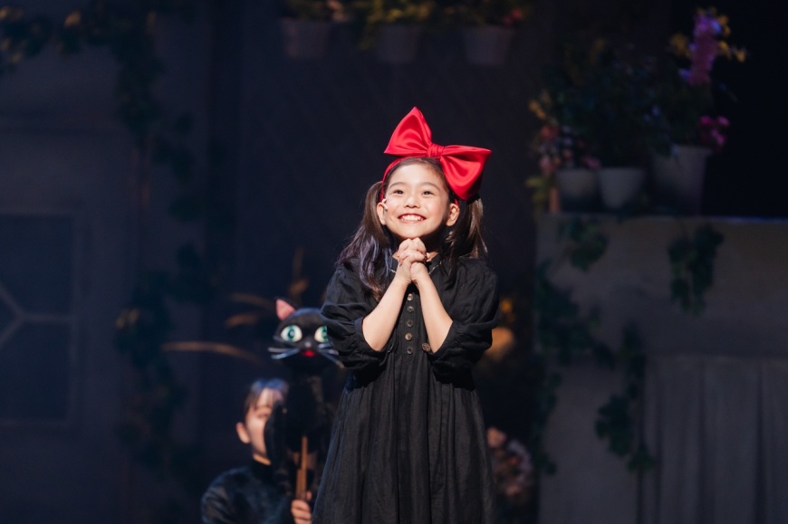 童年時期的「小琪琪」登台,純真可愛的眼神與初心成為全場焦點。