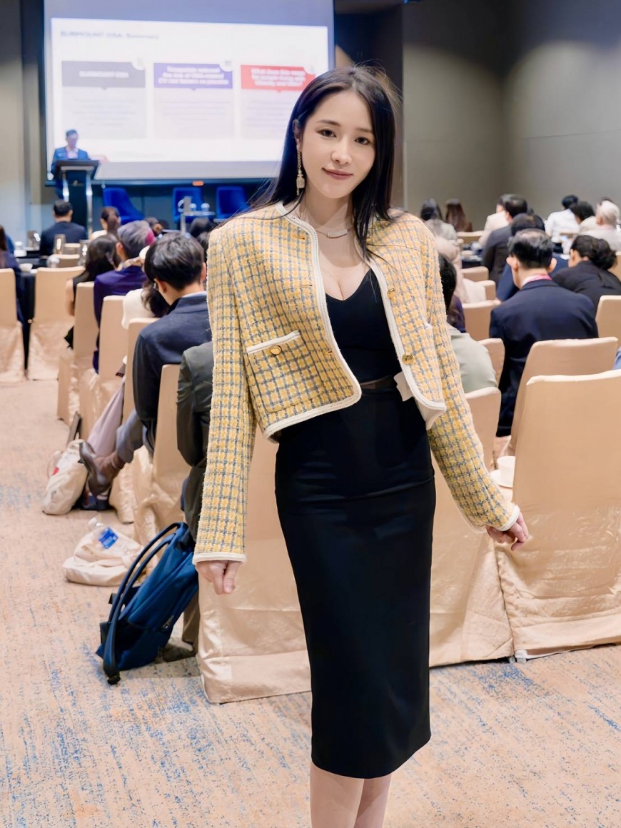 劉芷伊過去曾跨足模特兒及國際選美領域,預計今年還要發行個人寫真。(圖/劉芷伊牙醫師提供)