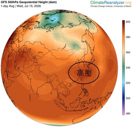 台灣上空有頑固高壓籠罩,可能帶來一段高溫型態期。(圖/翻攝自鄭明典臉書)