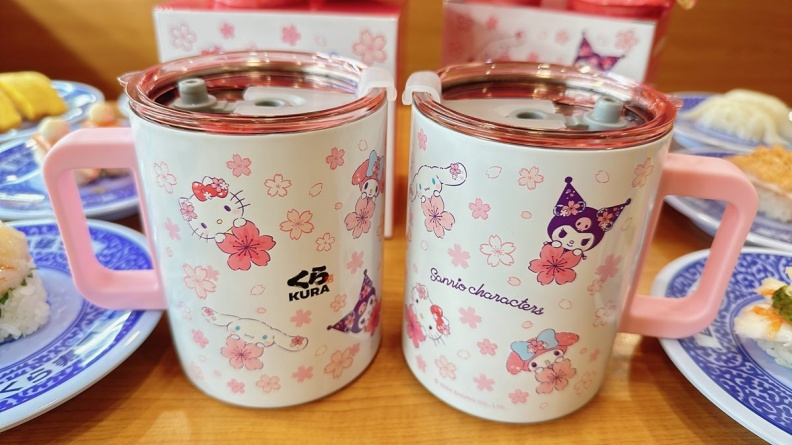 全台限量3千份的附蓋不銹鋼杯。(圖/藏壽司提供)