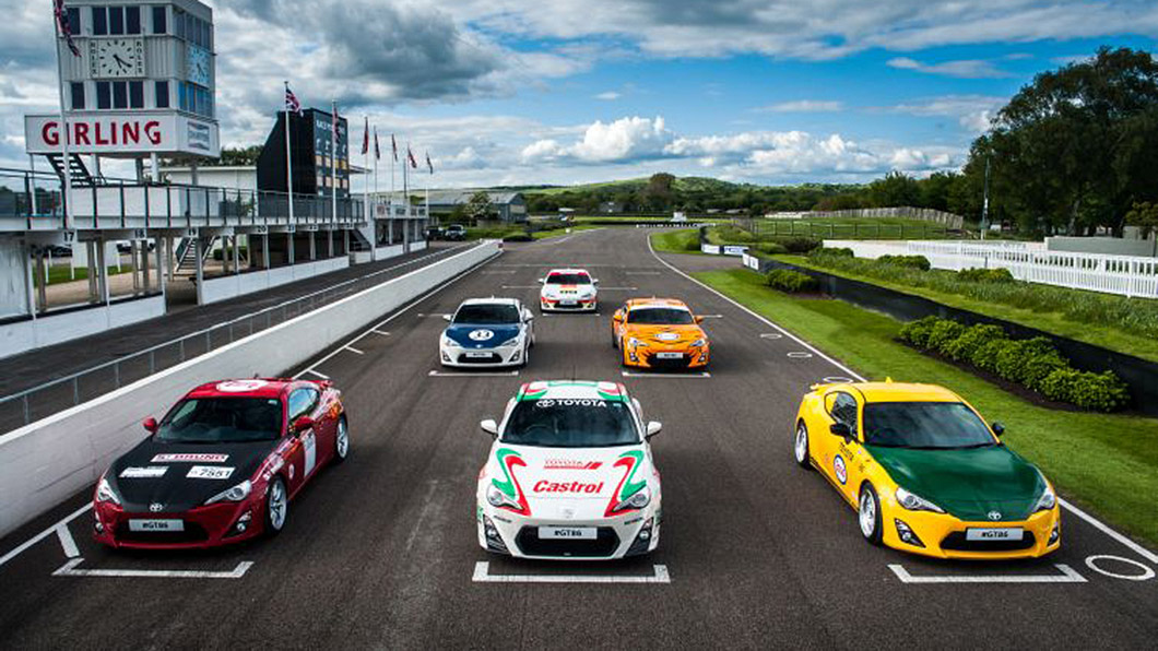 GT86紙模型藍本為2015年Goowood Festival of Speed速度嘉年華中所發表的6款經典塗裝GT86。
