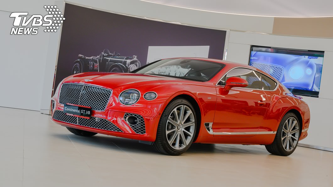 第三代Continental GT外觀依然霸氣尊榮,但身型卻顯得更輕快動感。