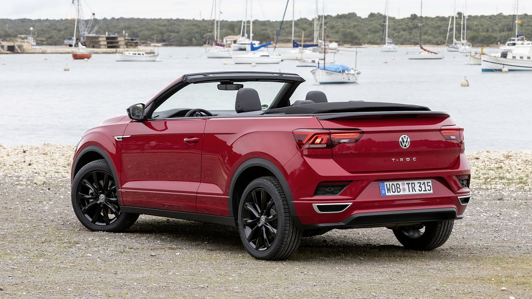 Volkswagen甚至推出T-Roc Cabriolet，滿足喜愛敞篷休旅的個性化買家。(圖片來源/ Volkswagen)