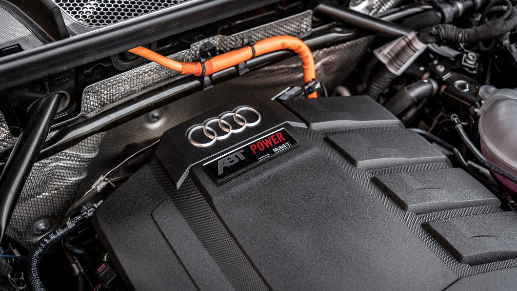 透過Abt Power動力升級套件，Q5 55 TFSI e quattro綜效輸出可來到425匹馬力。(圖片來源/ Abt Sportsline)