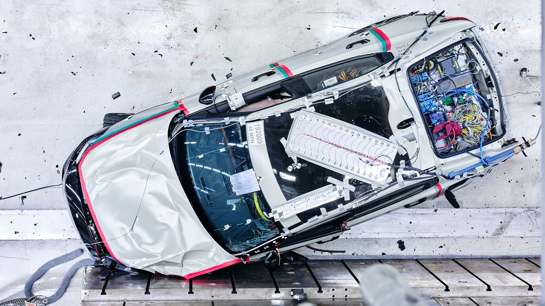 電動車有多安全? Polestar2告訴你