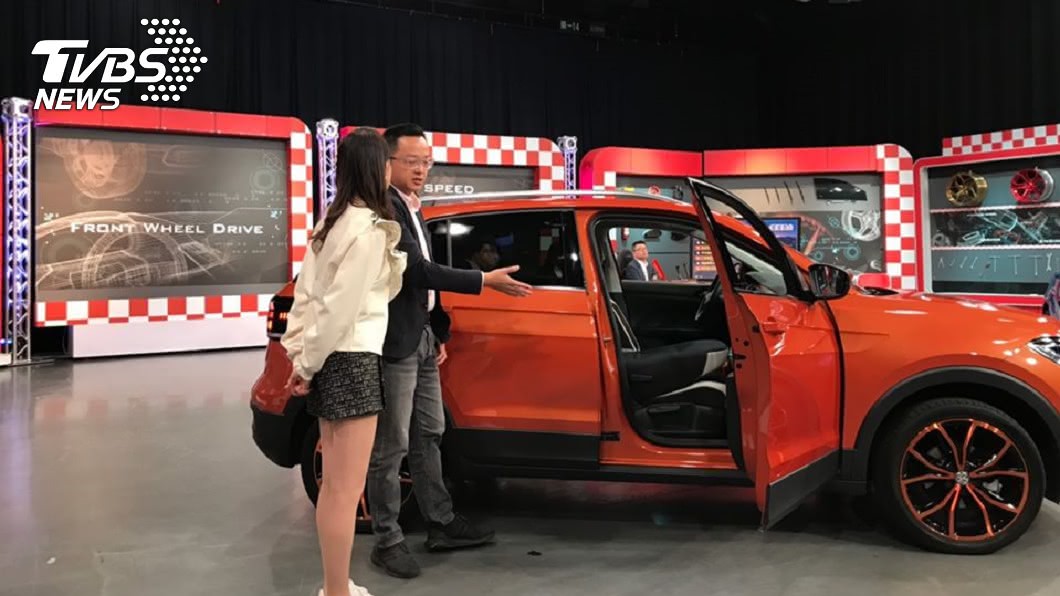 VW原廠強調全車系標配前座椅收折,空間運用上能夠更加靈活。(圖片來源/ 地球黃金線)