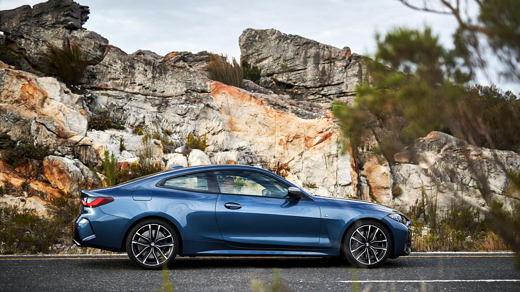 全新BMW 4 Series Coupé又進一步的放大格局。(圖片來源/ BMW)