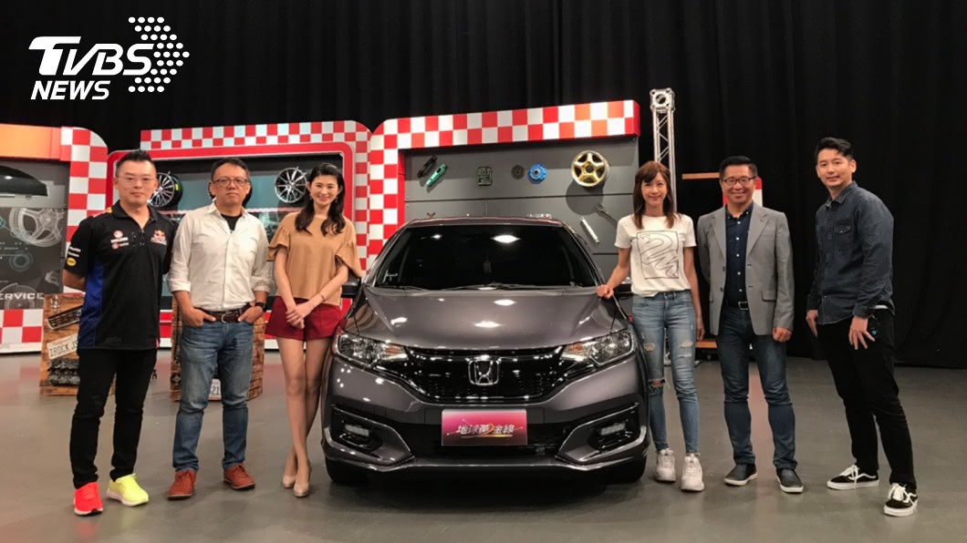 《地球黃金線》汽車網站主編阿源推薦上班族Mazda2。(圖片來源/ 地球黃金線)