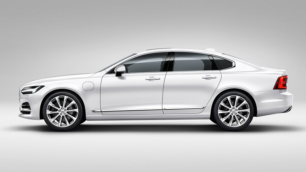 S90 T8 Inscription規劃6月到港，首批限量30輛。(圖片來源/ Volvo)