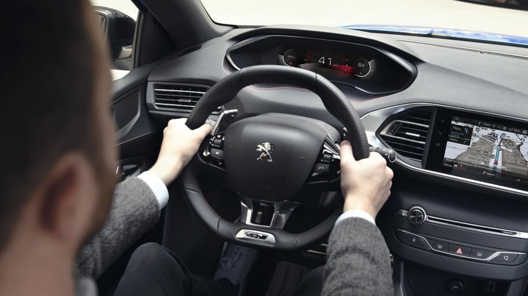 內裝方面20年式Peugeot 308將提供10吋數位儀表板,帶來更好的辨識效果。(圖片來源/ Peugeot)