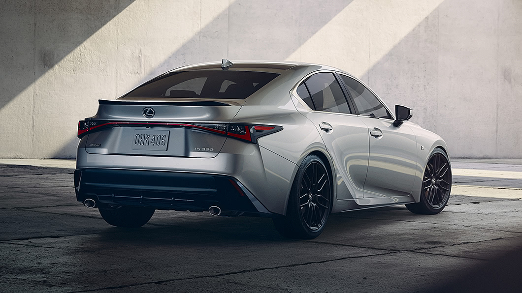 改款IS仍使用與現行車款相同的後驅底盤平台。(圖片來源/ Lexus)