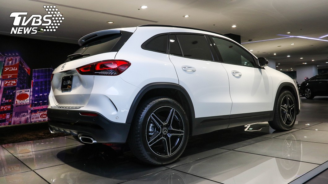 包含Mercedes-AMG性能車型在內,GLA車系共提供多達5種不同車型選擇。