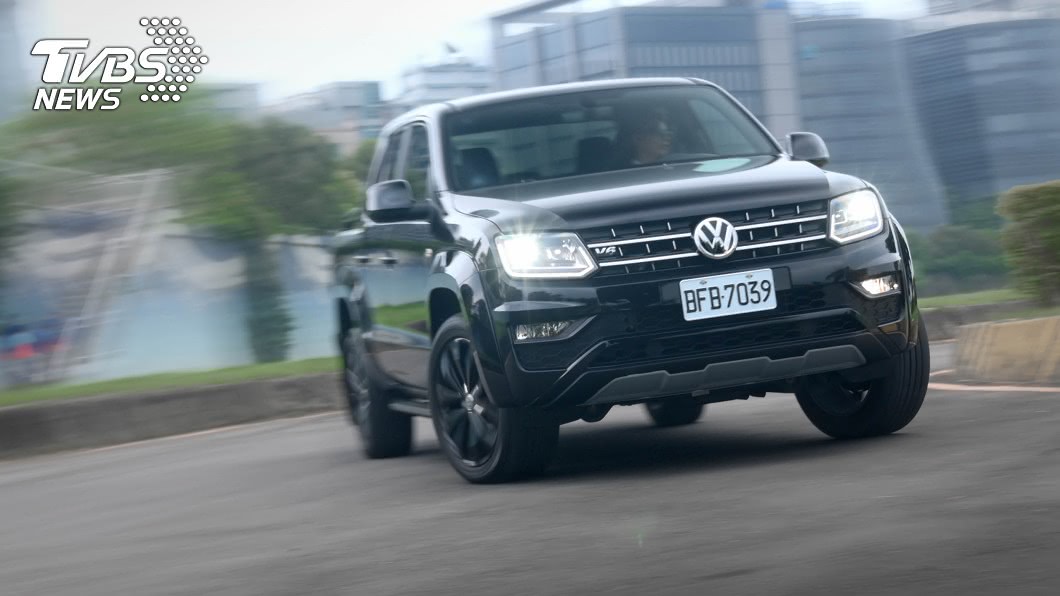 葉片簧設計車尾彈跳感較為明顯，是皮卡產品先天弱勢。