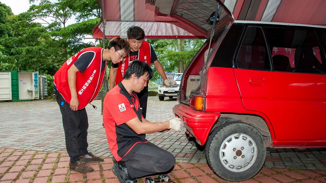 中華汽車巡迴維修   帶領汽修科同學走進部落