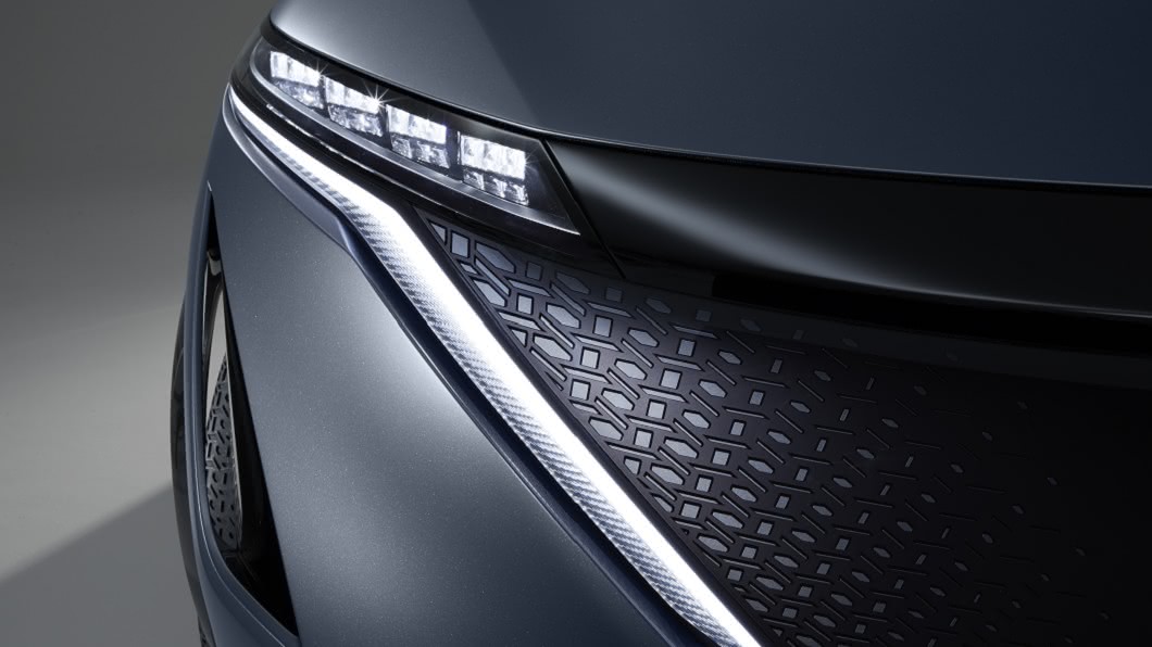 概念車上獨特車頭照明設計有望保留至量產版本。(圖片來源/ Nissan)