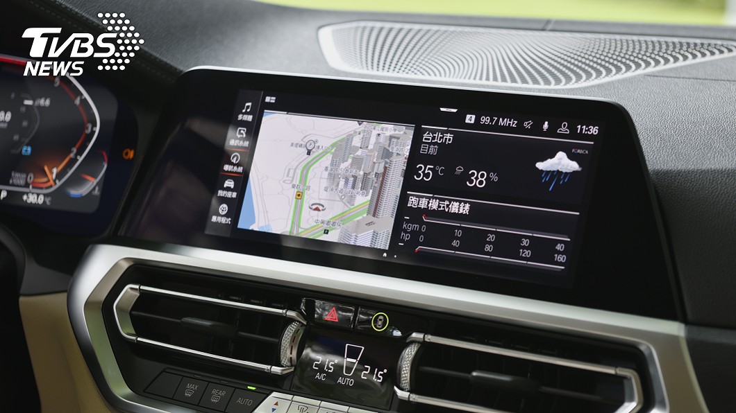 BMW智能衛星導航系統與iDrive7.0控制系統,帶來方便直覺的操縱體驗。