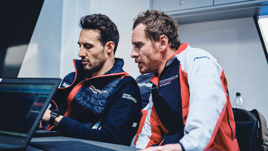 Michael Fassbender 以保時捷的駕駛體驗開啟了他的賽車生涯。(圖片來源/ Porsche)