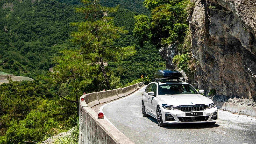 楊欣儒最近開著BMW M340i Touring從台北一路開到台東,發現旅行車在長途路程中表現很出色。(圖片來源/ BMW)