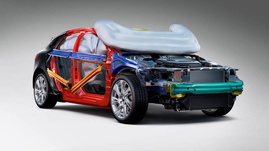Volvo曾在V40上導入保護行人的行人氣囊。(圖片來源/ Volvo)