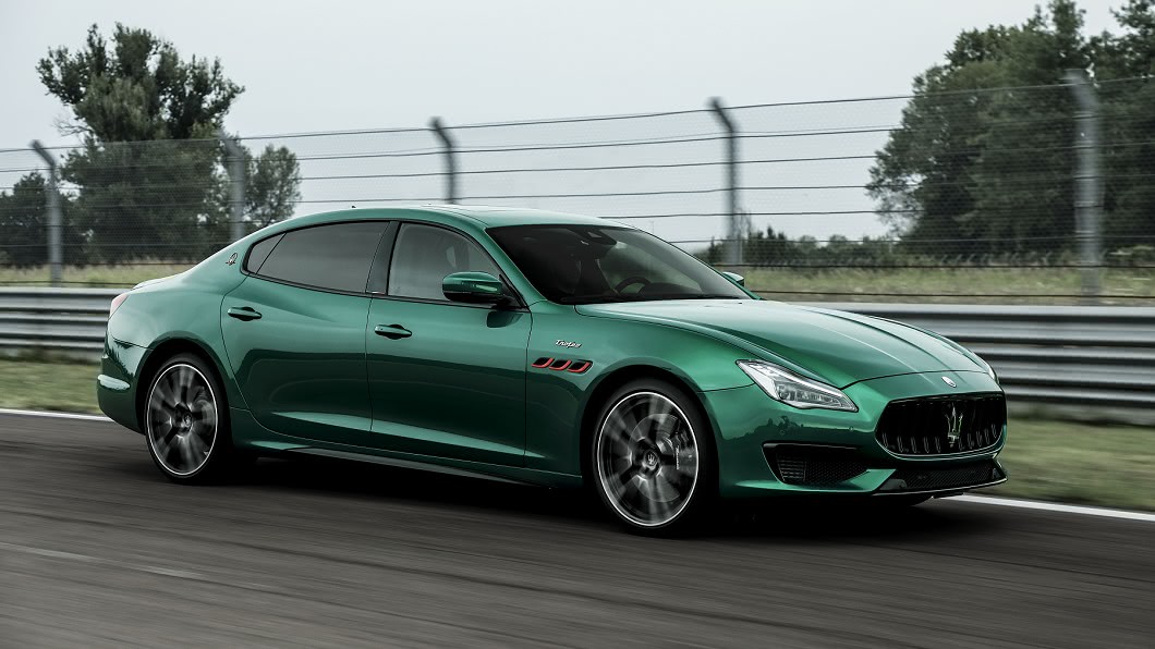 Quattroporte Trofeo問世後，取代了搭載相同引擎、但輸出較低(530匹)的Quattroporte GTS車型。(圖片來源/ Maserati)