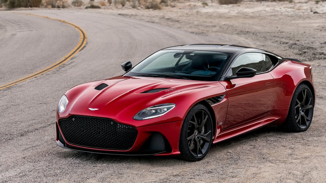 Aston Martin DBS Superleggera導入空力套件後,外型更加跑格化。(圖片來源/ Aston Martin)