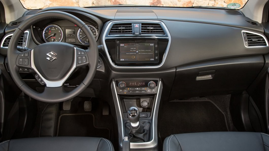 Suzuki SX4內裝設計較「樸實」。(圖片來源/ Suzuki)