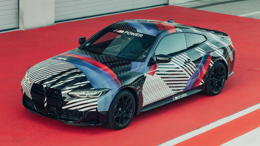 BMW公布了最新M4以及M4 GT3的外觀圖片,並且預告這兩部車也會在Moto GP比賽現場展演。(圖片來源/ BMW)