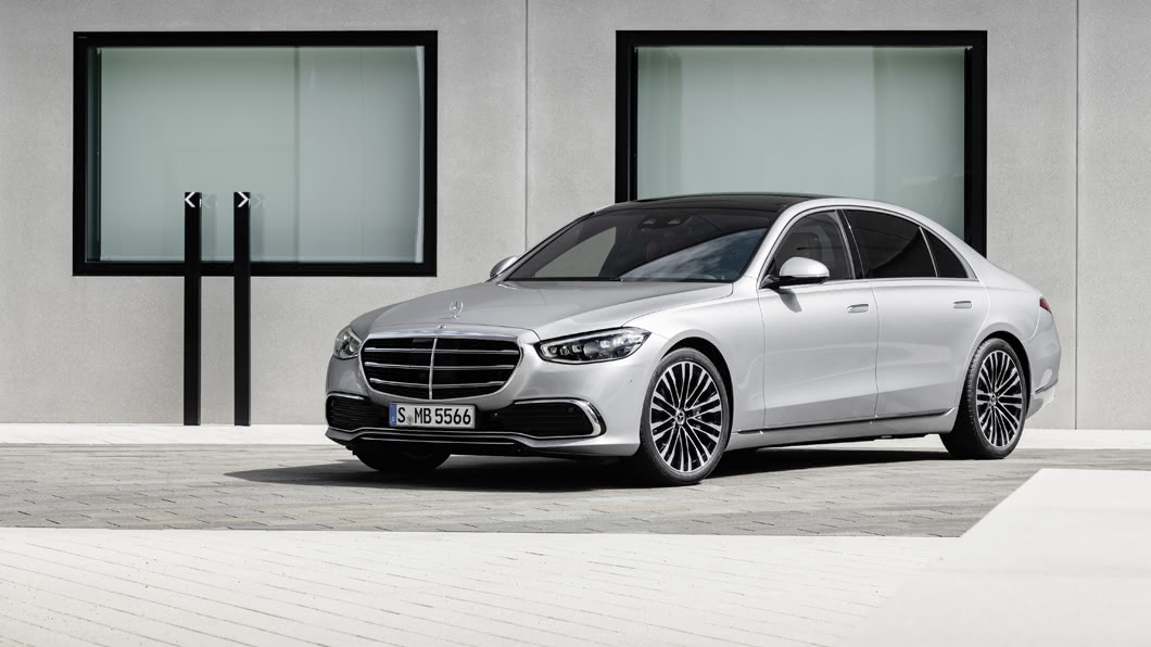 在外型方面,全新世代W223 S-Class以更簡潔的設計呈現。(圖片來源/ M-Benz)