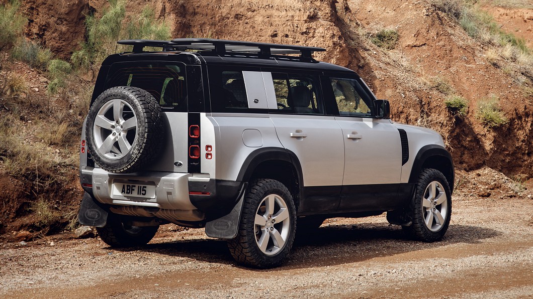 Defender以367萬元起價格在臺灣發表上市。(圖片來源/ Land Rover)