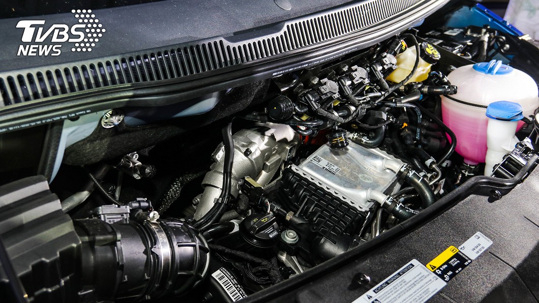 T6.1 Caravelle 110 L、150 L搭載2.0 TDI柴油渦輪增壓引擎,199 L、199 L 4Motion與199等車型則是搭載雙渦輪增壓配置的2.0 TDI柴油引擎。