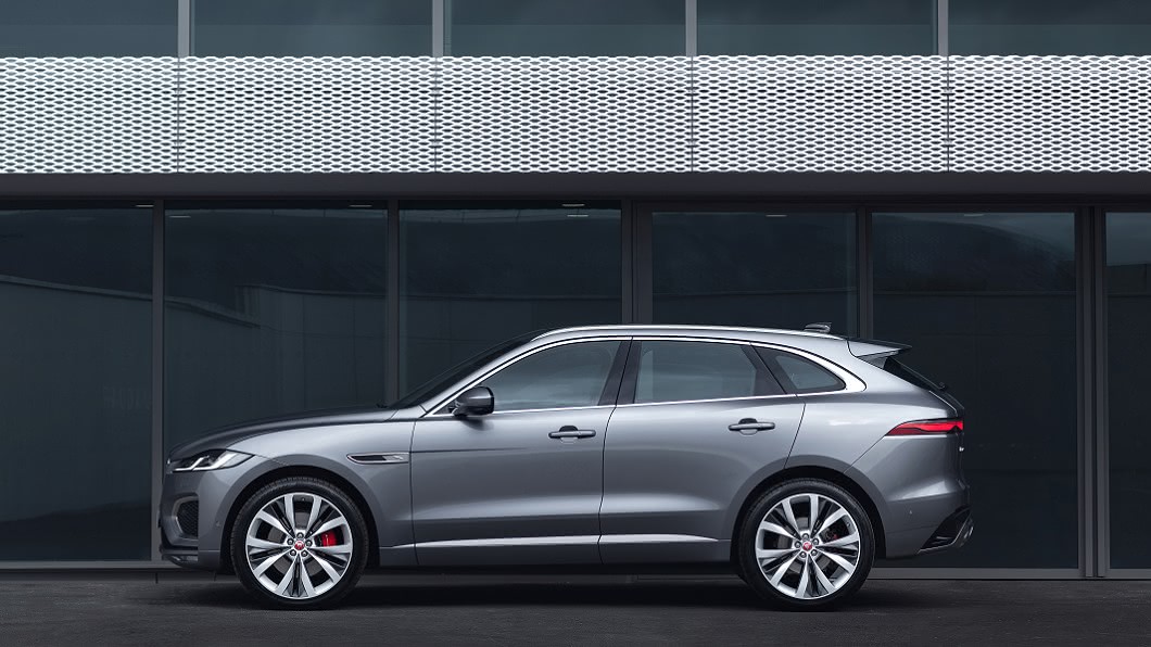 日前Jaguar針對了F-Pace推出小改款車型,替這部車進行小針美容。(圖片來源/ Jaguar)