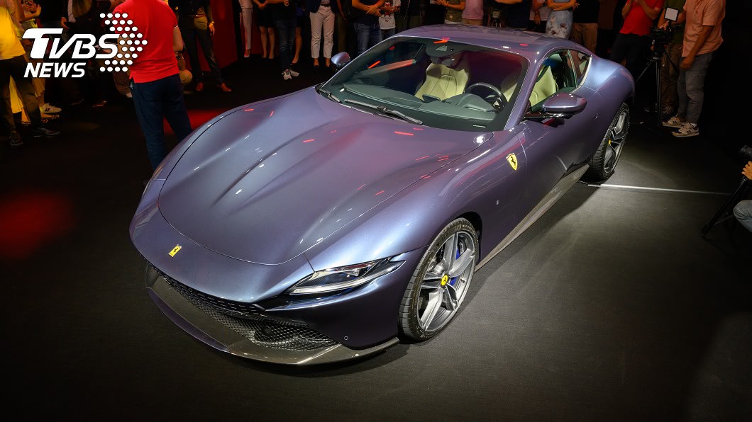 Roma的車架經過重新設計,以前中置引擎優異的配重呈現。