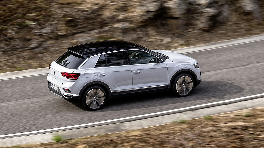 T-Roc共提供280 TSI Style Design與330 TSI R-Line Performance兩款車型,鎖定個性化跑旅市場。(圖片來源/ Volkswagen)