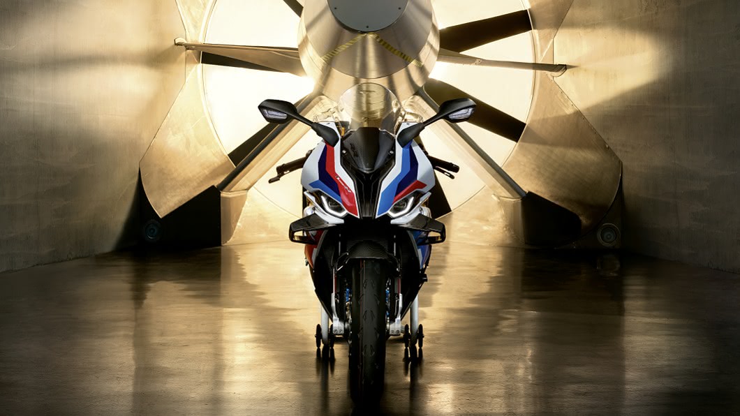 M Power重機來了！　BMW M1000RR榨出212匹馬力