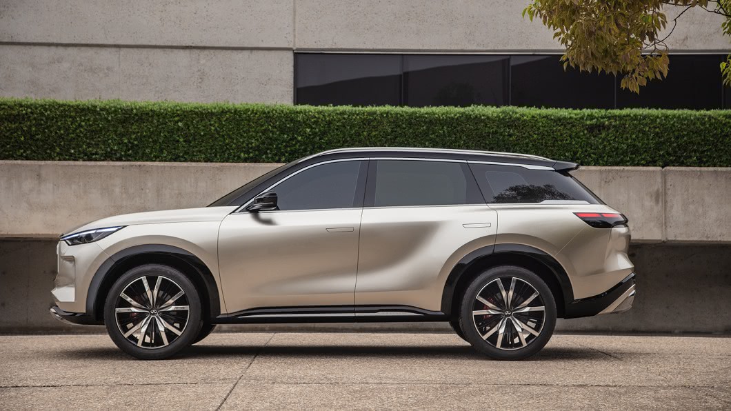 車柱、車頂都運用黑色處理，營造開闊座艙感受。(圖片來源/ Infiniti)