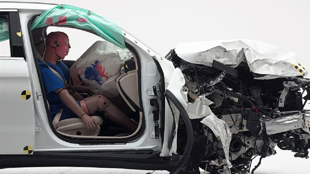 GLC曾在2017、2018、2019連續三年獲得進階安全首選車款 (Top Safety Pick+)。(圖片來源/ IIHS)