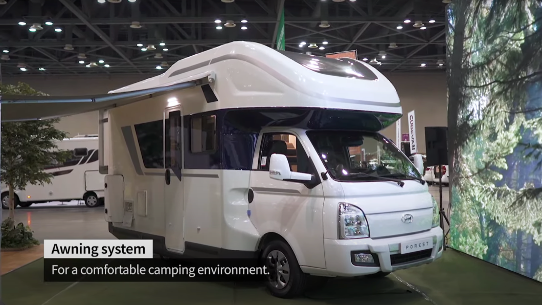 Hyundai趁勢推出以小型貨車Porter II為基礎改裝而來的豪華露營車Porest。(圖片來源/ Hyundai)