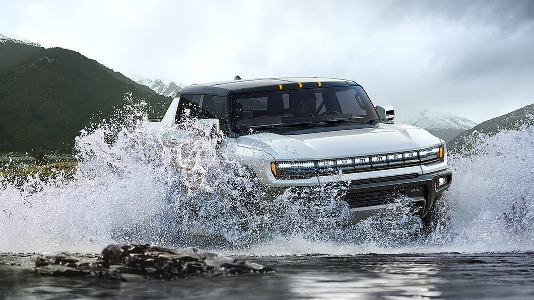 Hummer EV Edition 1透過WTF模式,0-96km/h加速可於3秒內完成,還有強悍越野能力。(圖片來源/ GM)