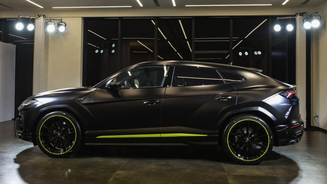 Urus Graphite Capsule搭配對比跳色的線條修飾後,視覺上更加銳利。(圖片來源/ Lamborghini)