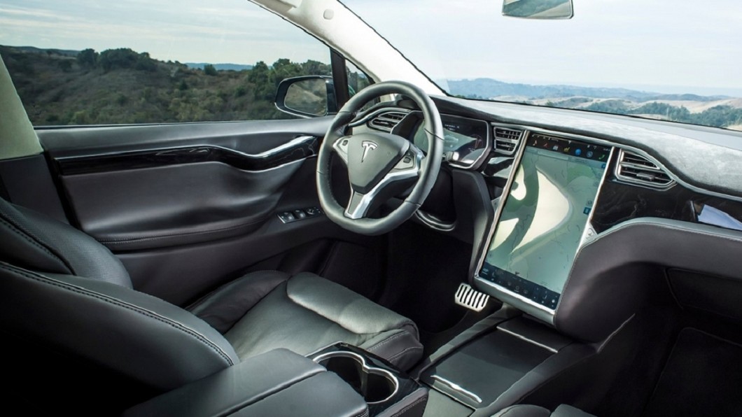 Tesla Model X內裝設計簡潔舒適。(圖片來源/ Tesla)