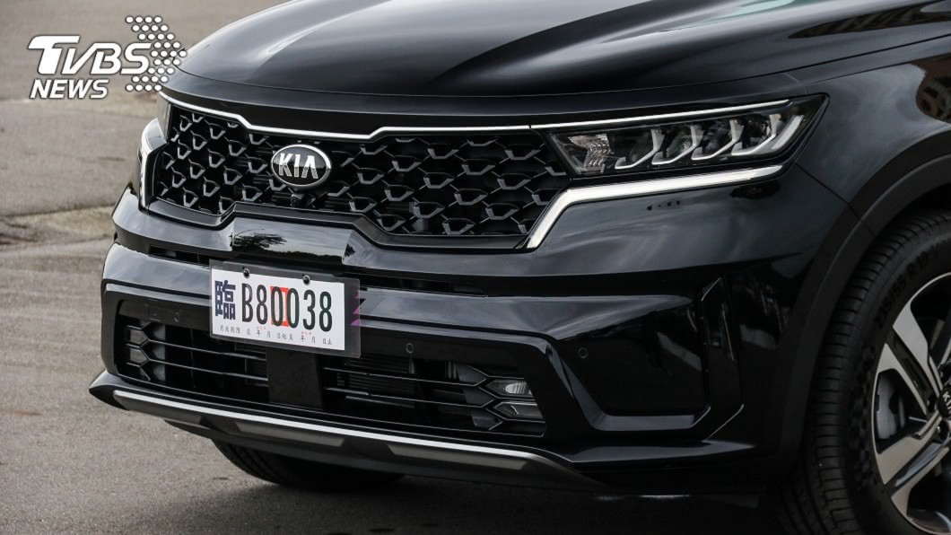 Sorento為台灣市場首款導入Kia新世代設計語彙車款。