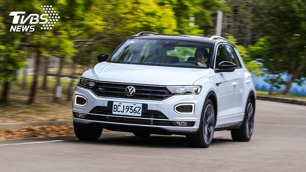 T-Roc 330 R-Line Performance車型標配運動化內、外觀套件與運動化懸吊。