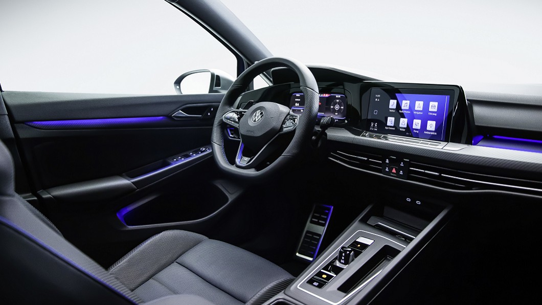 車內同樣運用R高性能家族元素點綴。(圖片來源/ Volkswagen)